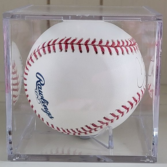 Curt Schilling Autographed MLB Baseball with case - Picture 3 of 4